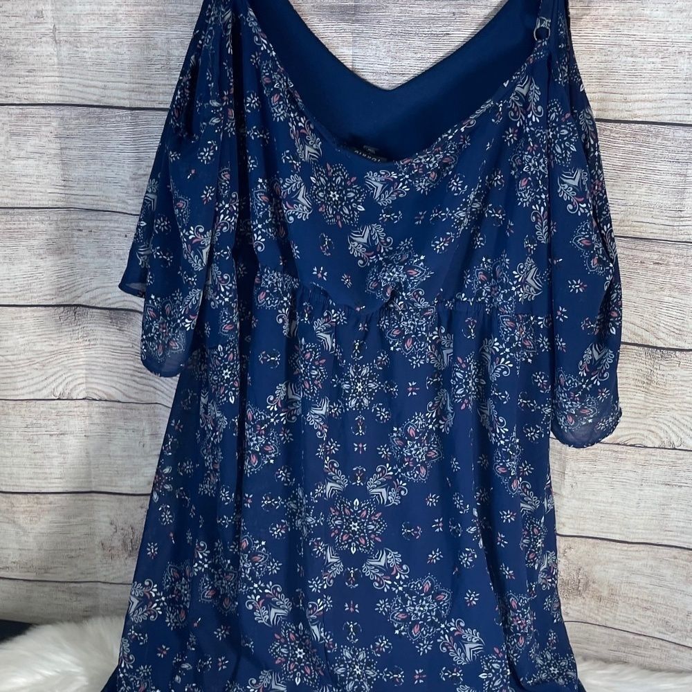 Torrid Navy Medallion Print Cold Shoulder Skater Dress Sz 4/4X